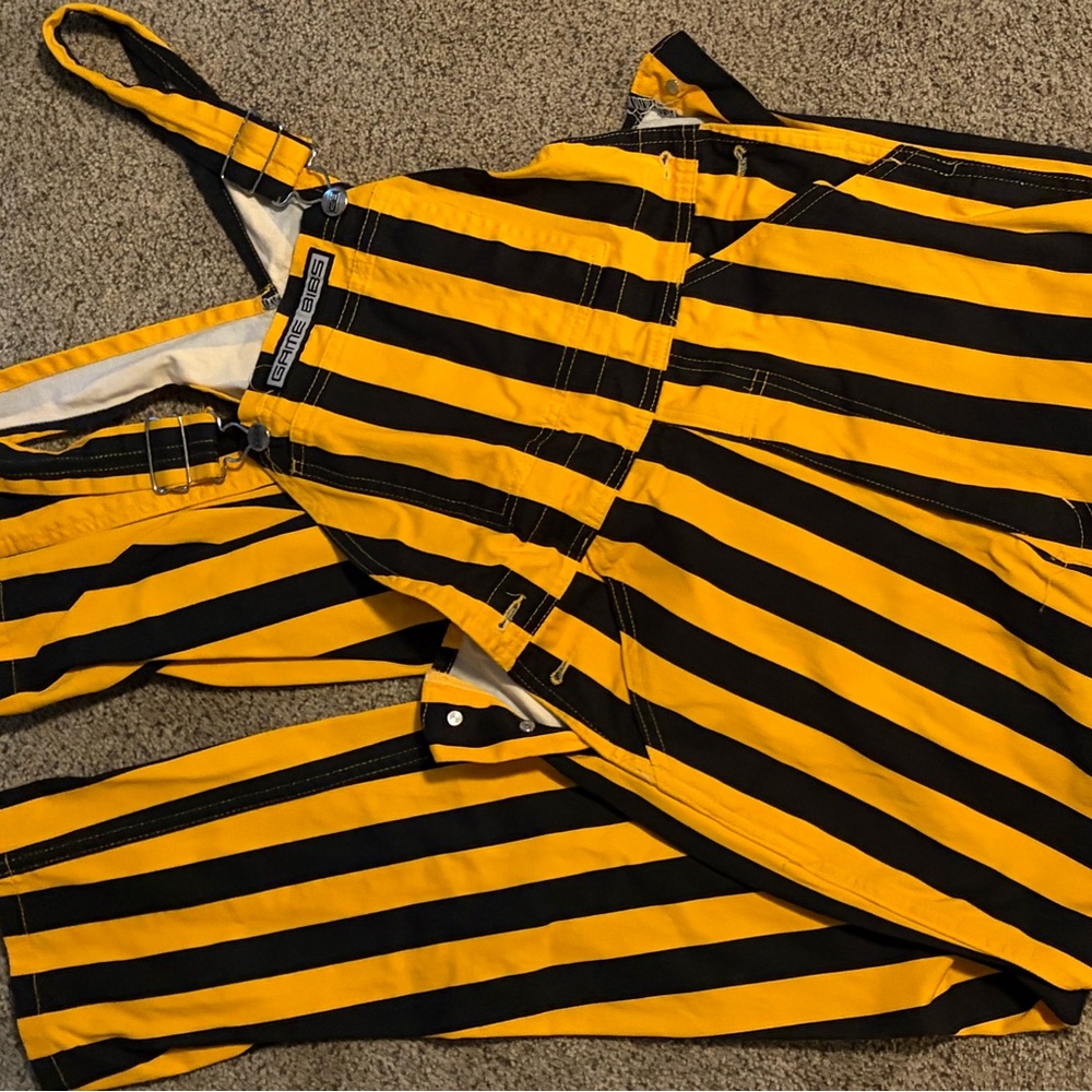 Game Bibs Yellow and Black